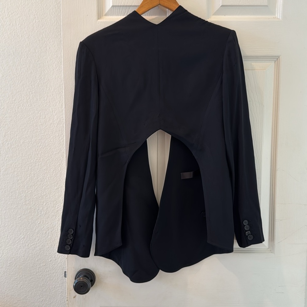 Backless blazer - Picture 2 of 4